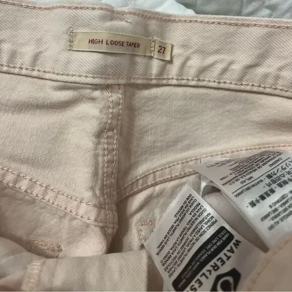 Levi's® Wellthread® High
Loose taper Jeans 27 / 4 light pink - Picture 10 of 14